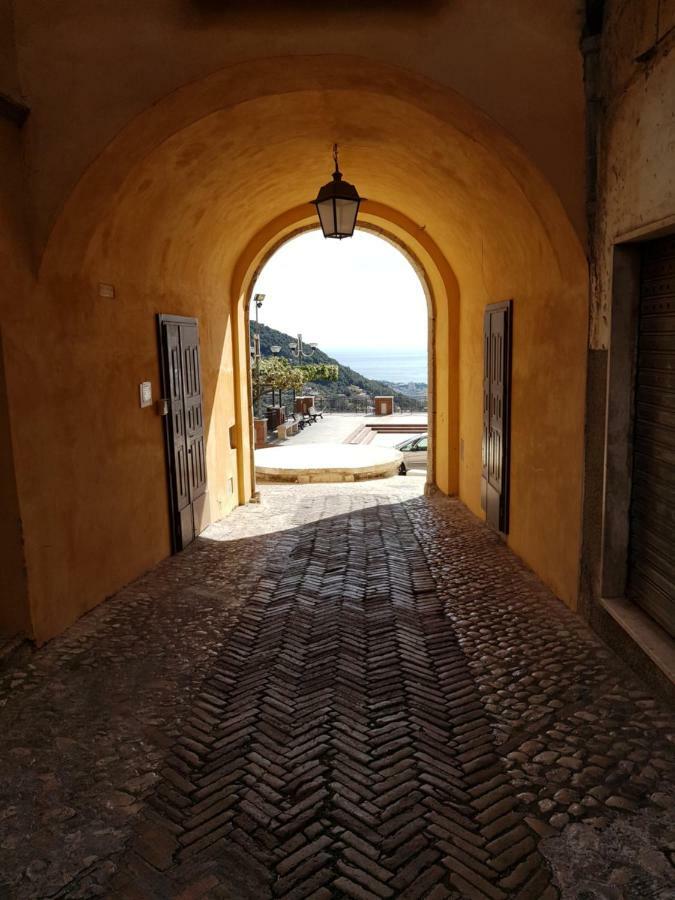 La Dimora Di Ares Villa Formia Kültér fotó